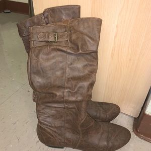 Brown boots